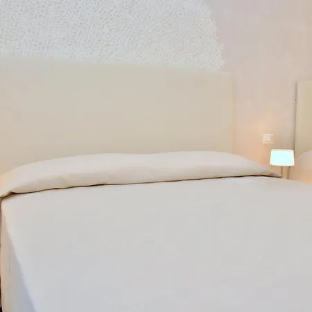 Apartment Elegant Seaview Flat With Private Terrace