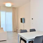 Elegant Seaview Flat With Private Terrace Апартаменты *