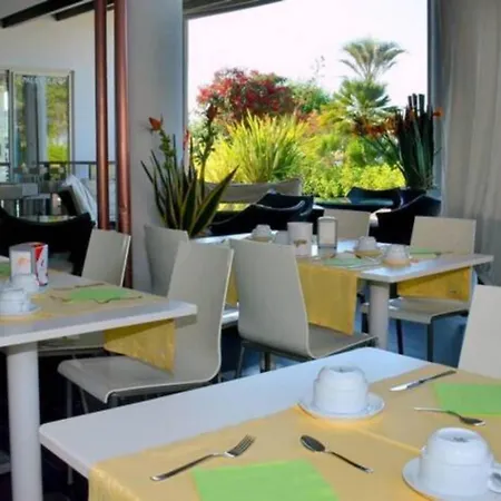 Apartment Elegant Seaview Flat With Private Terrace *